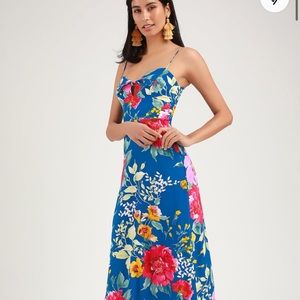 lulu’s Santiago Blue Floral Print Tie-Front Maxi Dress